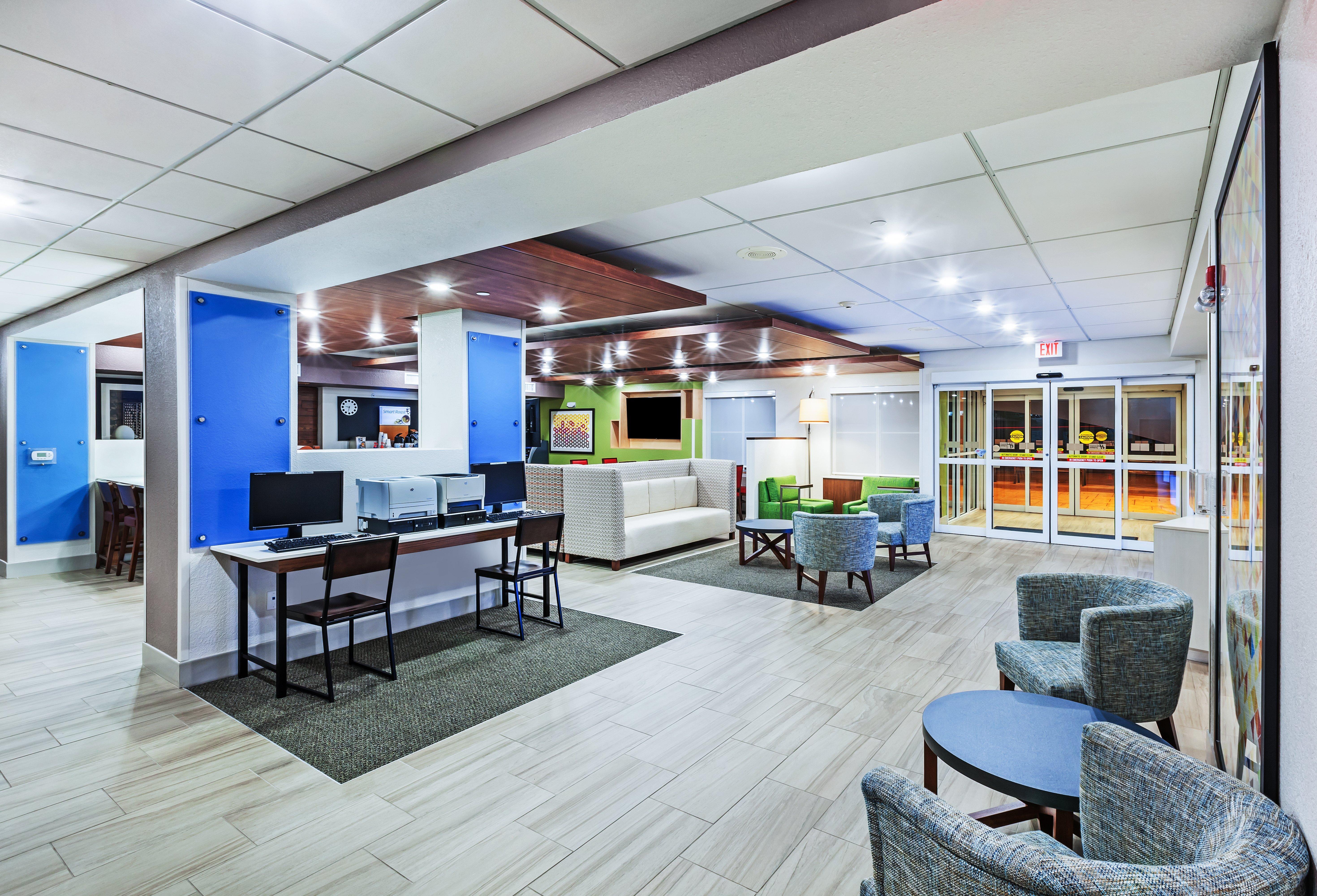 Holiday Inn Express Hotel & Suites Dallas Lewisville By Ihg Buitenkant foto