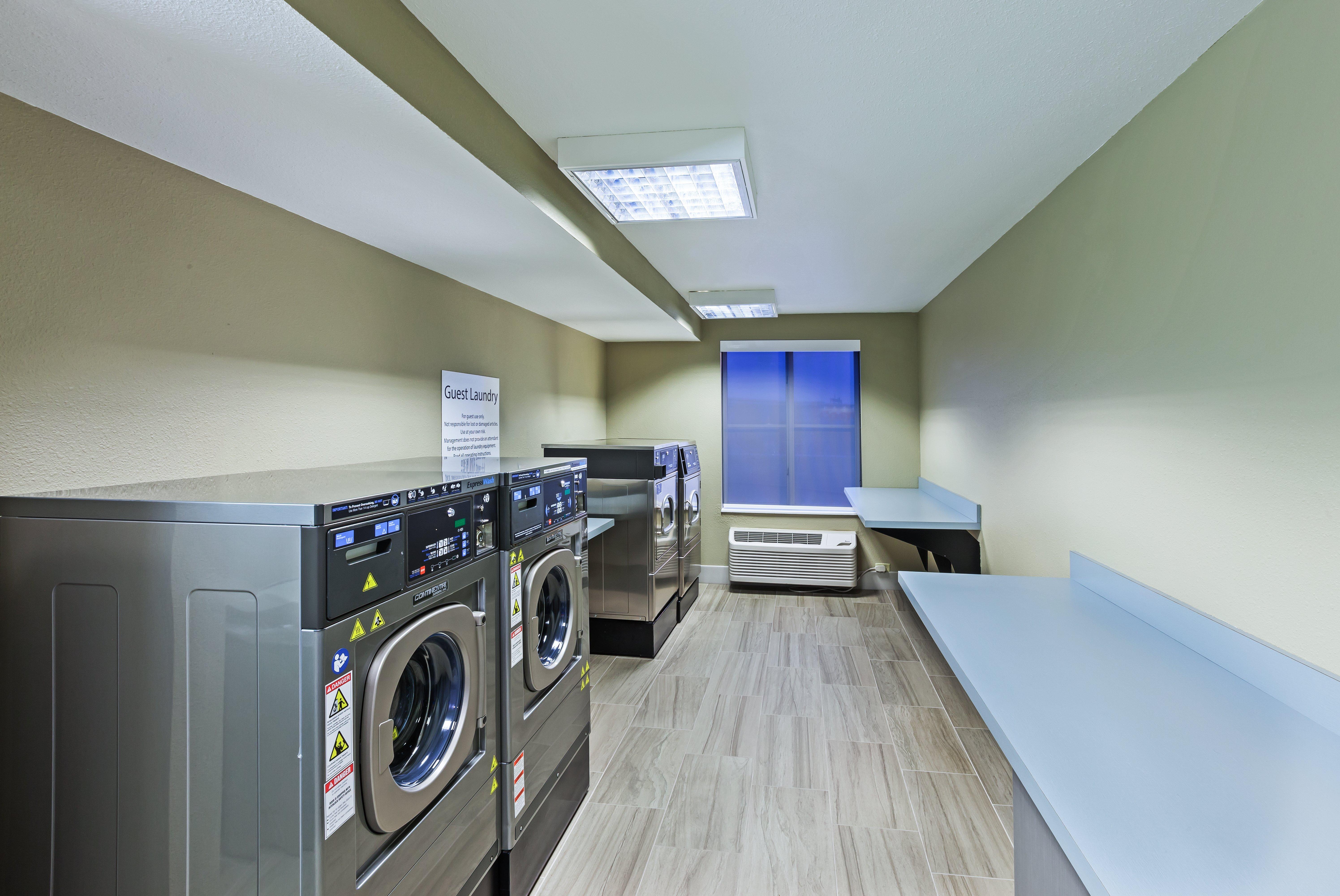 Holiday Inn Express Hotel & Suites Dallas Lewisville By Ihg Buitenkant foto