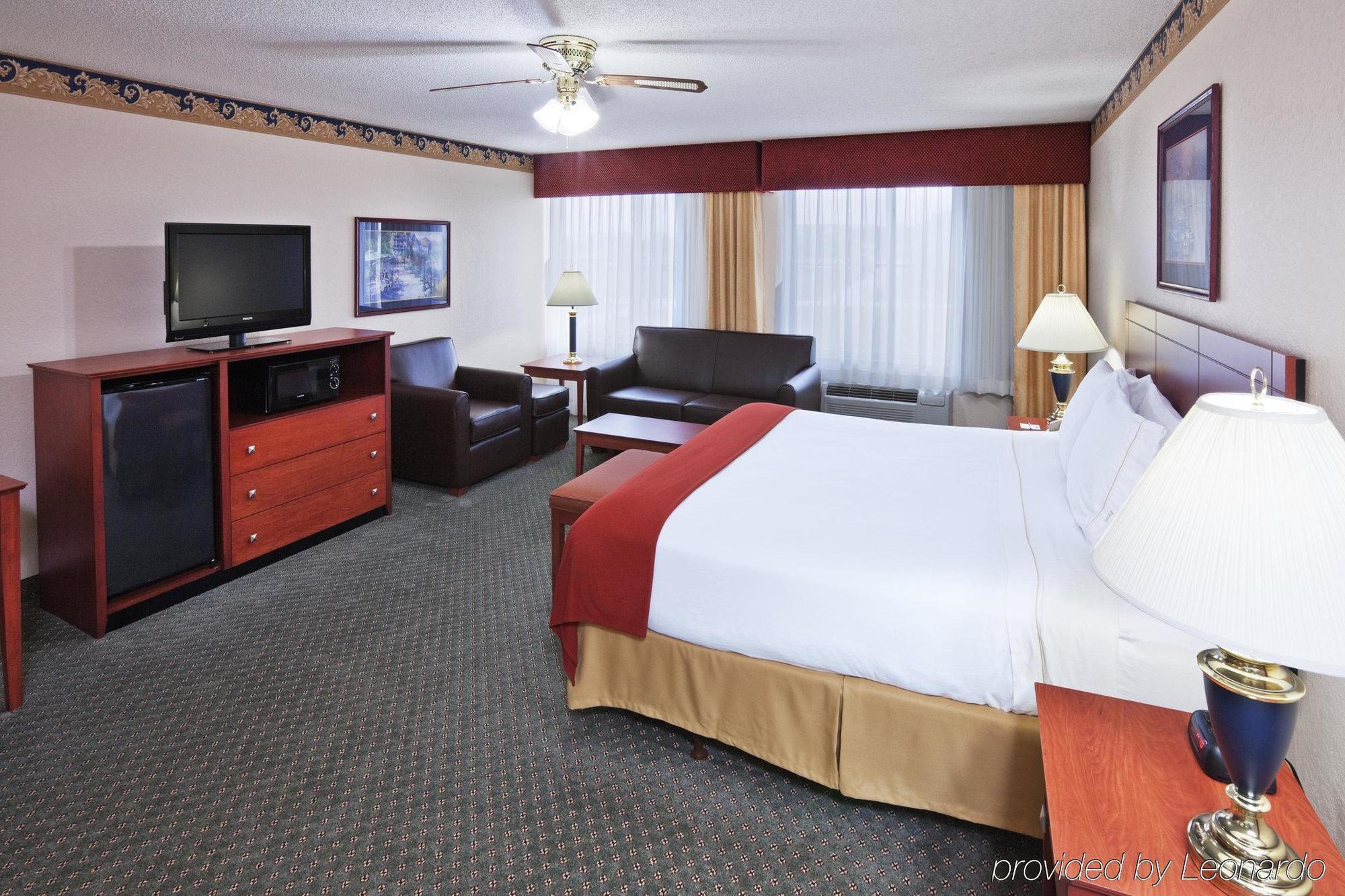Holiday Inn Express Hotel & Suites Dallas Lewisville By Ihg Buitenkant foto